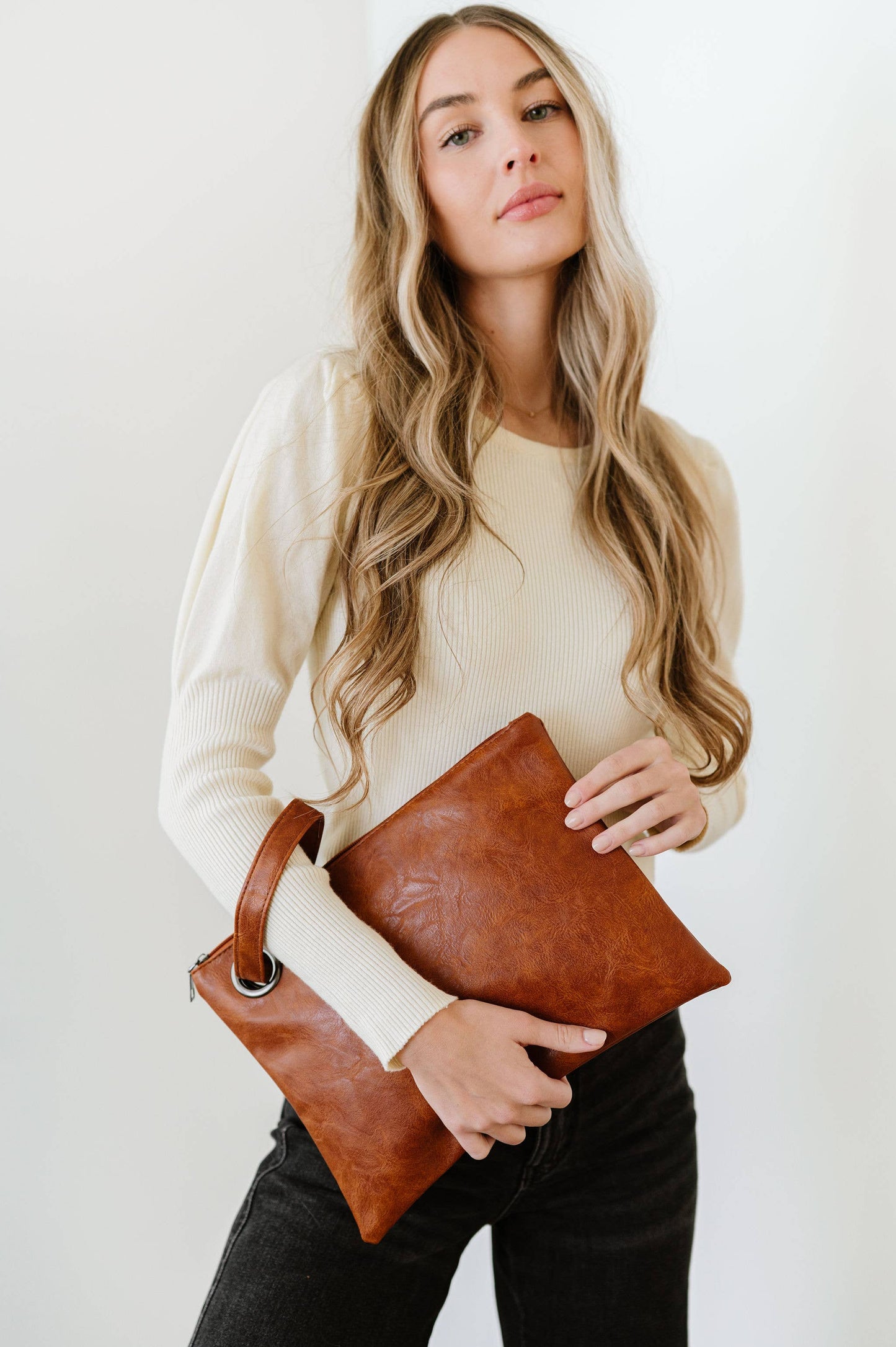 Alexa Oversized Travel Clutch: Mauve