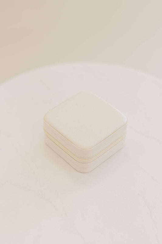 KRISTEN JEWELRY TRAVEL CASE BOX ORGANIZER: Ivory
