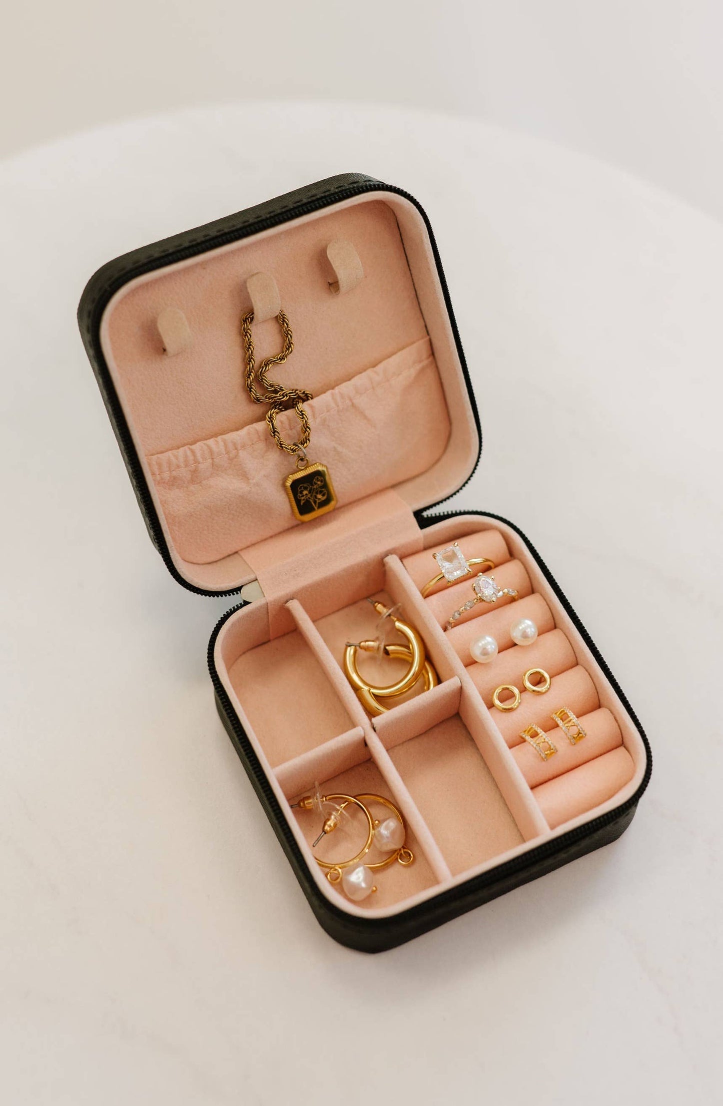 KRISTEN JEWELRY TRAVEL CASE BOX ORGANIZER: Ivory